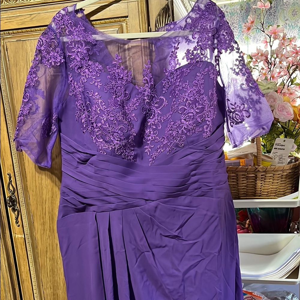 Elegant Purple Lace Dress